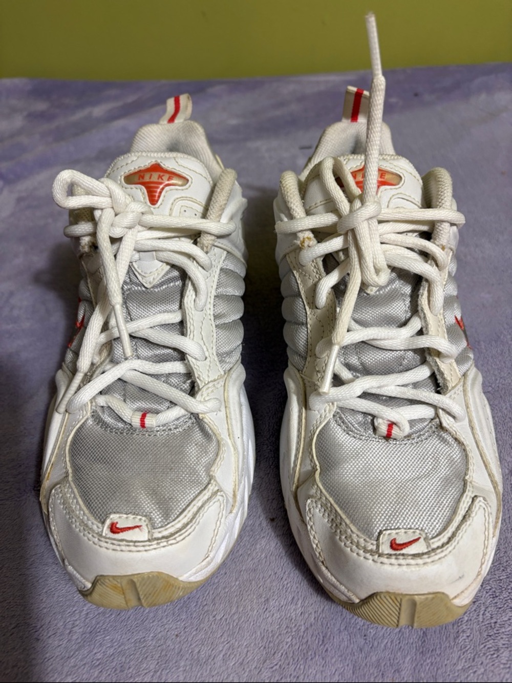 Nike Women’s Model 31084, designed for training and running
